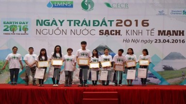  Hưởng ứng Ngày Trái đất 2016: “Nguồn nước sạch, Kinh tế mạnh”
