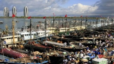 32 tàu Trung Quốc chính thức xâm phạm Trường Sa