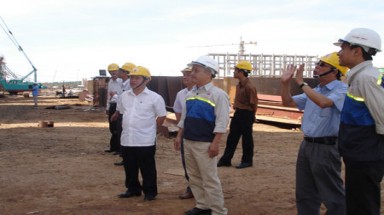  Đoàn đại biểu Quốc hội tỉnh Đắk Nông đối thoại với dân trong vùng dự án alumin Nhân Cơ