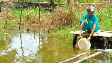  Mỏi mòn chờ ngày khánh thành nhà máy nước sạch 