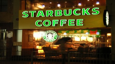  Doanh nghiệp Việt có thể học gì từ Starbucks?