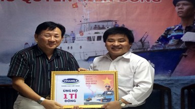  Vinamilk ủng hộ 1 tỉ đồng để chung sức cùng cả nước bảo vệ chủ quyền Biển Đông