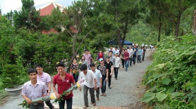  Nỗi buồn nhỏ bên mộ Đại tướng