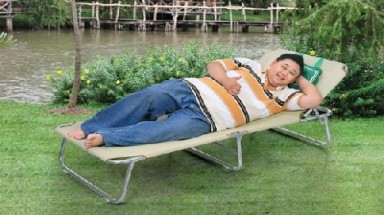 Thu hồi giường gấp gây tử vong