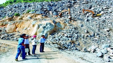  Tây Ninh: Xử lý nghiêm vụ khai thác đất đá trái phép liên quan Di tích lịch sử núi Bà Đen