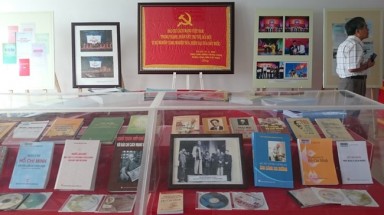  Công bố trên 200 bức ảnh, tài liệu và hiện vật tiêu biểu về Bác Hồ