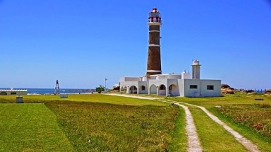  Khám phá ngôi làng không điện, nước nổi tiếng ở Uruguay