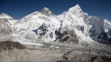   Khoảng 5.500 sông băng Everest có thể biến mất vì biến đổi khí hậu