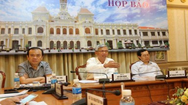 Bí thư Thăng yêu cầu cách chức trưởng Phòng TN&MT huyện Hóc Môn: Phải chờ
