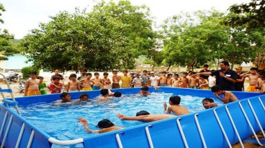  Nhân Tháng hành động vì trẻ em: Dạy bơi để giảm đuối nước cho trẻ em