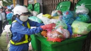  Thành phố Hồ Chí Minh thí điểm phân loại chất thải rắn tại nguồn 