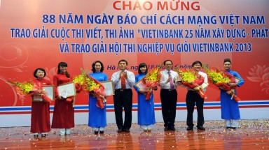  Nhiều hoạt động tôn vinh người làm báo Việt Nam