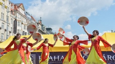  Phụ nữ Việt tích cực làm sứ giả văn hóa tại Cộng hòa Séc