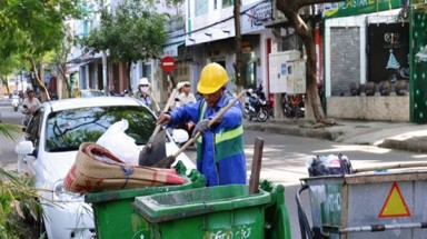  TP.HCM: gần 4.000 công nhân vệ sinh môi trường bị nợ 5 tháng lương