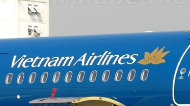   Vietnam Airlines hoãn chuyến, hơn 200 người chờ... 1 khách VIP
