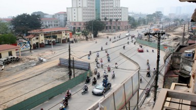    Hà Nội quyết giữ đường Trường Chinh "cong mềm mại"