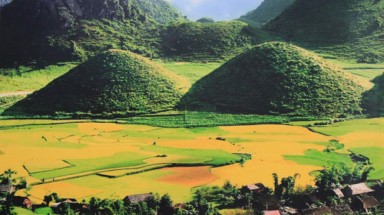  Độc đáo những ngọn núi mang hình thiếu nữ