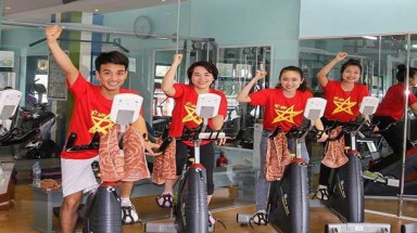   Quảng cáo thể hình "khỏe để bảo vệ Tổ quốc" gây tranh cãi