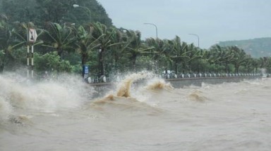   Áp thấp có khả năng mạnh lên thành bão, vùng biển Hoàng Sa có độ rủi ro thiên tai cấp 3 