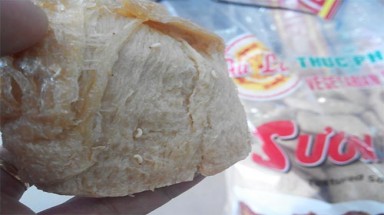   200 công nhân suýt ăn sườn non chay có dòi