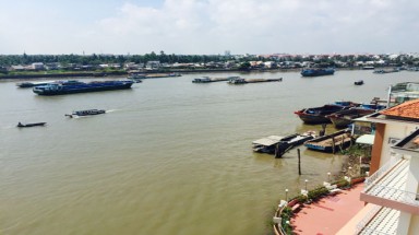  Đừng để Lee & Man bức tử sông Hậu!