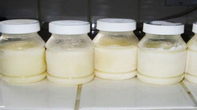     Lạ lùng giới nhà giàu Trung Quốc rộ mốt… bú y tá