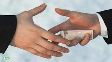  Dân chán tố cáo tham nhũng ‘vì chẳng thay đổi được gì’