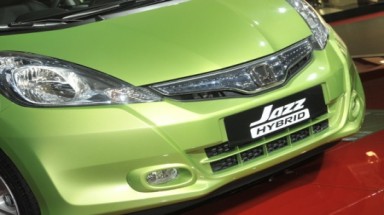   Xe hai nguồn động lực bảo vệ môi trường