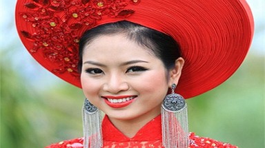     Hoa hậu các dân tộc Việt Nam bị tố đổi tình lấy vương miện