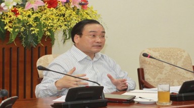  Siết chặt quản lý khai thác gỗ rừng tự nhiên