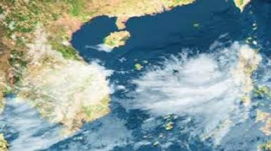 Áp thấp gây dông mạnh trên biển và đất liền, vùng núi đề phòng lũ quét