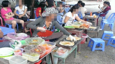  Nguy cơ ngộ độc thực phẩm từ thức ăn đường phố