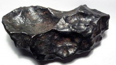  Lừa đảo bán "thiên thạch" 