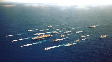   42 tàu chiến dàn hàng tập trận hải quân lớn nhất thế giới