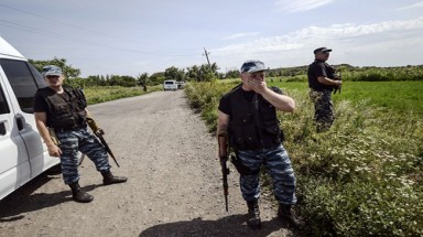   Ukraine giành kiểm soát nhiều khu vực gần hiện trường MH17