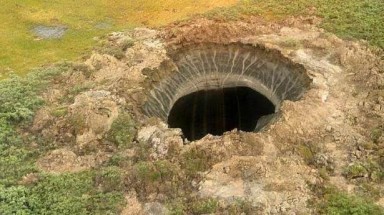  Phát hiện miệng hố khổng lồ thứ hai ở "nơi tận cùng thế giới"