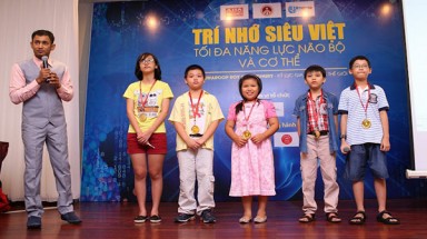 “Trí nhớ siêu việt: Tối đa năng lực não bộ và cơ thể”