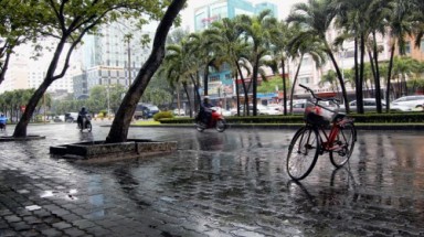  Thời tiết ngày 30/7: Bắc bộ và miền Trung mưa giảm dần