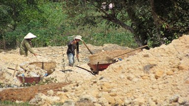  Tây Ninh: Đình chỉ hoạt động các cơ sở chế biến bột sắn, cao su gây ô nhiễm môi trường