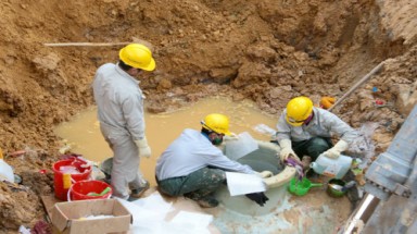   Vỡ đường ống nước sông Đà lần 9: 70.000 hộ dân mất nước