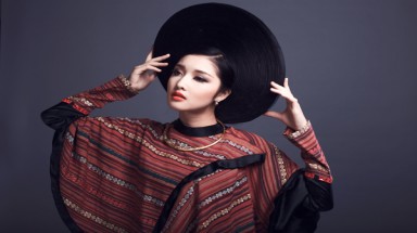 Hoa hậu Triệu Thị Hà quyến rũ trong trang phục áo dài quảng bá văn hóa cổ truyền