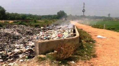  Nghệ An: Vào bãi rác tìm phế liệu phát hiện chân người 