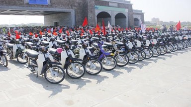  Hơn 300 thành viên mê xe Dream tham gia dâng hương cố đô Hoa Lư