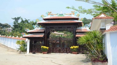  HĐND Đà Nẵng và Khánh Hòa bàn xử lý vụ chiếm núi và lấn sông