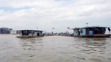   Quảng Ninh: Phó Thủ tướng yêu cầu xử lý việc khai thác cát gần Vịnh Hạ Long