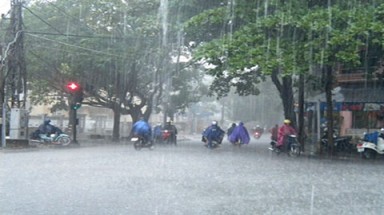   Hà Nội  cần đề phòng có mưa dông, tố lốc và gió giật 