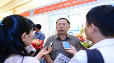  Bí thư tỉnh ủy Hậu Giang Trần Công Chánh: “Nhà máy vận hành thì nước thải phải nuôi cá sống được!”