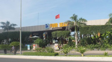   Tôm hấp dừa ở nhà hàng Four Seasons gây ngộ độc cho du khách