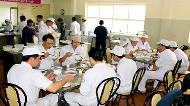  Bếp ăn của Công ty Kotop Vina chưa có Giấy chứng nhận an toàn vệ sinh thực phẩm 
