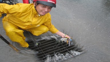  Thủ tướng làm cả năm không bằng lương 1 tháng của giám đốc công ty công ích